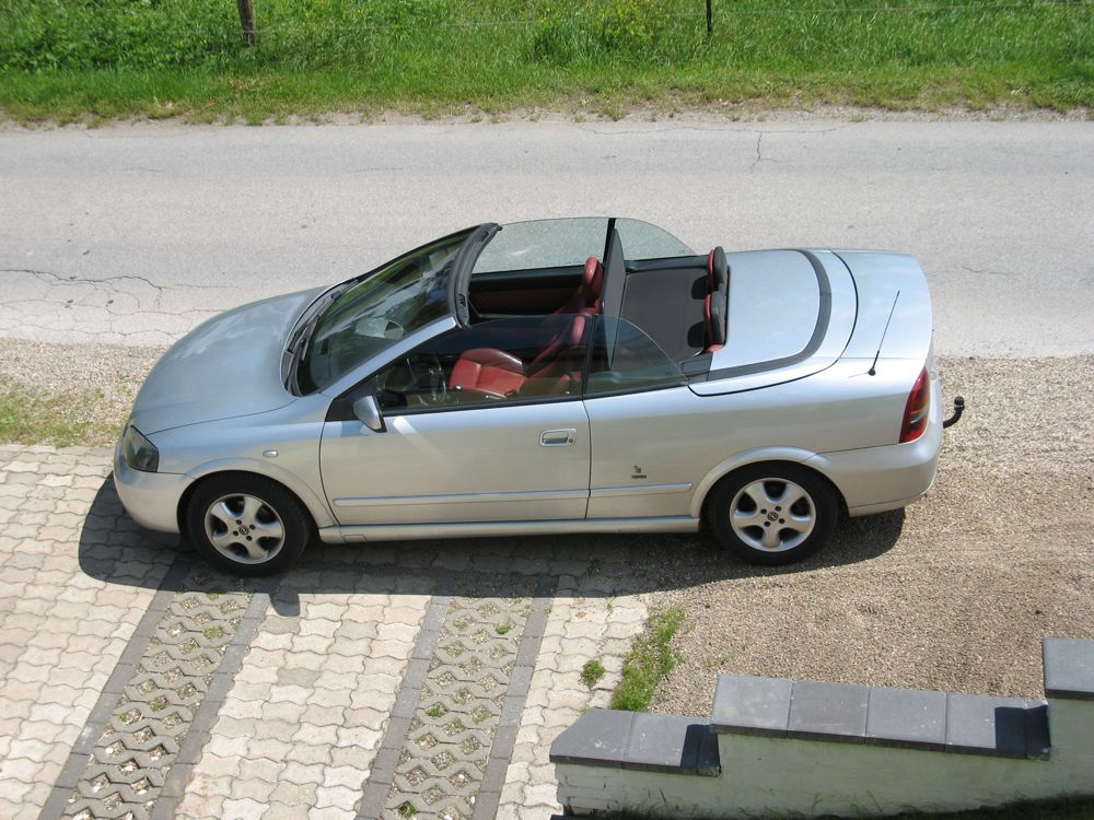 2010-Astra G Cab.jpg