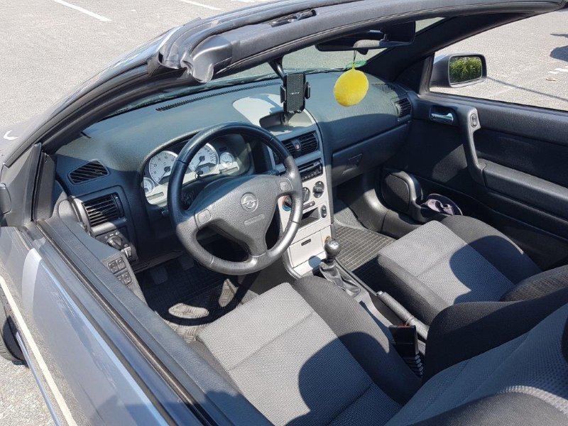 Opel Astra G Cabriolet 1,8 (5).jpg